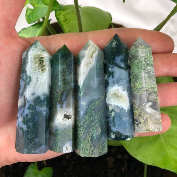 Green Moss Agate stone crystal healing tower pyramid point obelisk wand rock - Picture 10 of 15